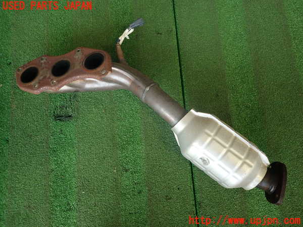 2UPJ-9234482041]マークX(GRX130)エキマニ1 (触媒 マニバーター) 中古_2