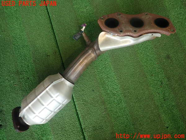 2UPJ-9234482042]マークX(GRX130)エキマニ2 (触媒 マニバーター) 中古_2