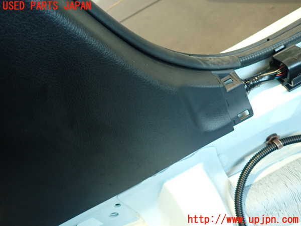 2UPJ-9234487670]マークX(GRX130)左センターピラートリム 中古_4