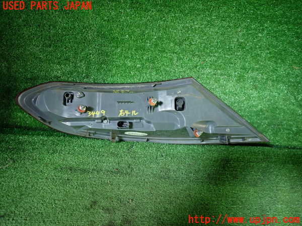 1UPJ-9234491530]ベンツ C180 クーペ(205340C)(205)右テールランプ 中古_2