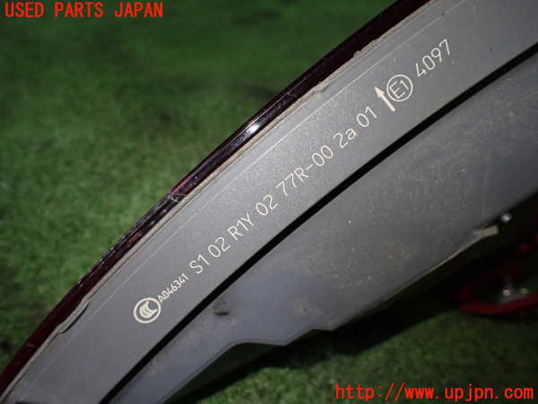1UPJ-9234491536]ベンツ C180 クーペ(205340C)(205)左テールランプ 中古_3
