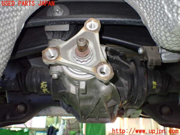 1UPJ-9234494355]ベンツ C180 クーペ(205340C)(205)リアデフ 中古_3