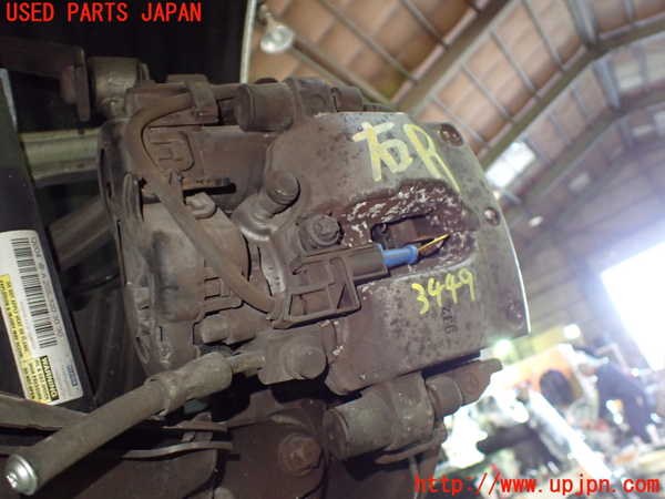 1UPJ-9234494090]ベンツ C180 クーペ(205340C)(205)右リアキャリパー 中古_2