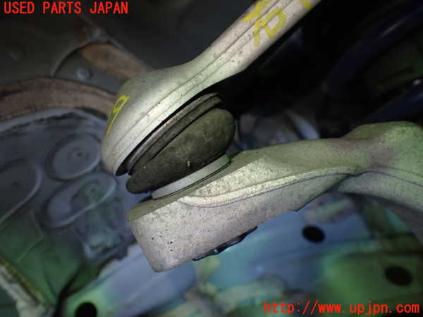 1UPJ-9234495126]ベンツ C180 クーペ(205340C)(205)右フロントアッパーアーム1 (ジャンク品) 中古_2