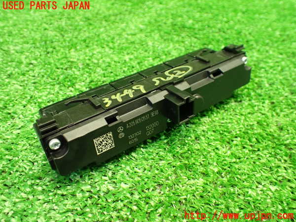 1UPJ-9234496307]ベンツ C180 クーペ(205340C)(205)スイッチ2 中古_3