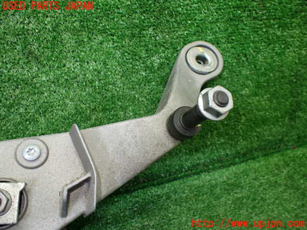 1UPJ-9234496770]ベンツ C180 クーペ(205340C)(205)フロントワイパーモーター 中古_3