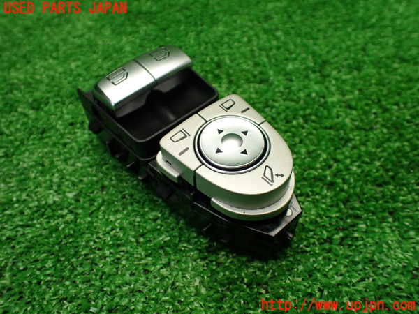 1UPJ-9234496240]ベンツ C180 クーペ(205340C)(205)右パワーウィンドウスイッチ 中古_2