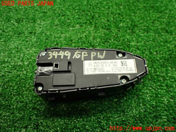 1UPJ-9234496240]ベンツ C180 クーペ(205340C)(205)右パワーウィンドウスイッチ 中古_3