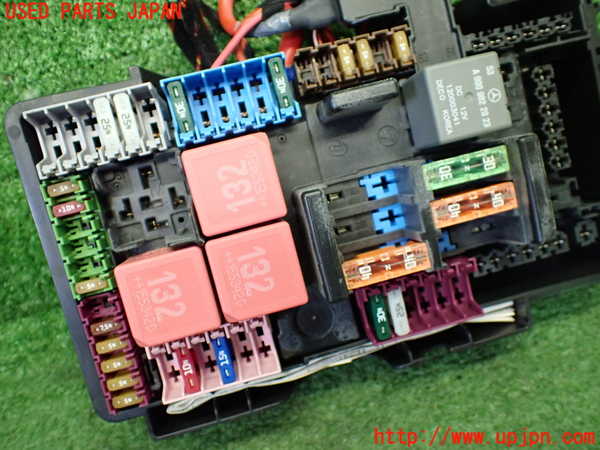 1UPJ-9234496742]ベンツ C180 クーペ(205340C)(205)ヒューズボックス2 中古_2