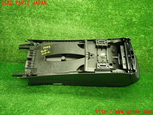 1UPJ-9234497540]ベンツ C180 クーペ(205340C)(205)センターコンソール 中古_5