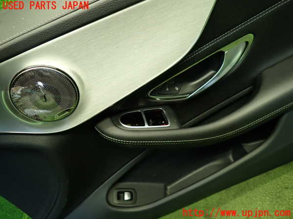 1UPJ-9234491234]ベンツ C180 クーペ(205340C)(205)右ドア内張り 中古_2