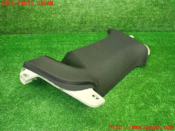 1UPJ-9234497665]ベンツ C180 クーペ(205340C)(205)右センターピラートリム 中古_2