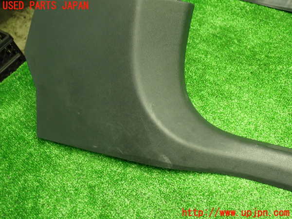 1UPJ-9234497740]ベンツ C180 クーペ(205340C)(205)スカッフプレート 中古_3