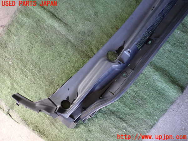 1UPJ-9234501190]セレナ Sハイブリッド(HC26)カウルトップ 中古_3