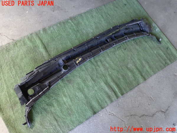 1UPJ-9234501190]セレナ Sハイブリッド(HC26)カウルトップ 中古_4