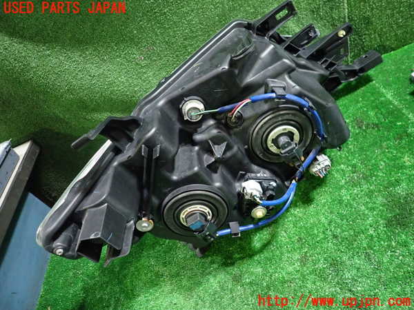 1UPJ-9234501132]セレナ Sハイブリッド(HC26)左ヘッドライト ハロゲン 中古_3