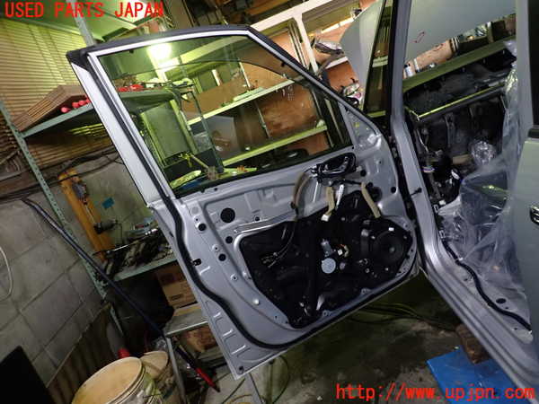 1UPJ-9234501260]セレナ Sハイブリッド(HC26)左前ドア 中古_4