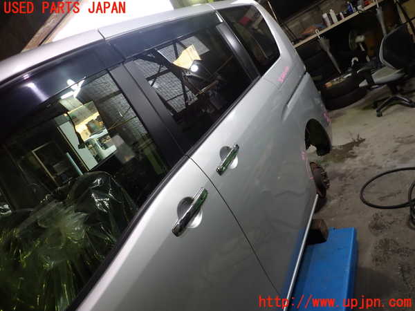 1UPJ-9234501320]セレナ Sハイブリッド(HC26)左後ドア 中古_2