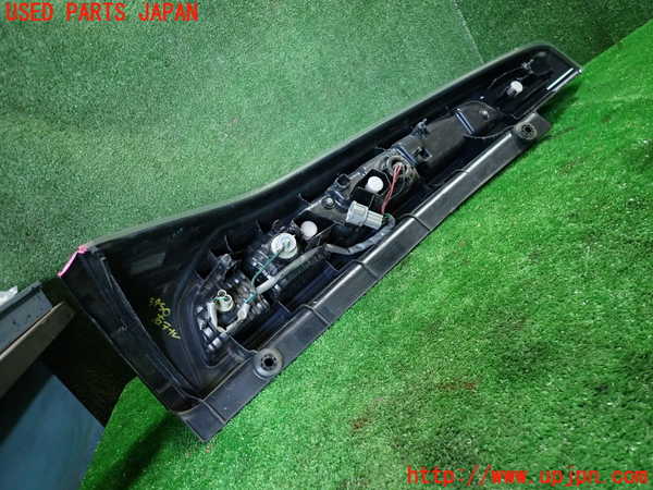 1UPJ-9234501530]セレナ Sハイブリッド(HC26)右テールランプ 中古_4