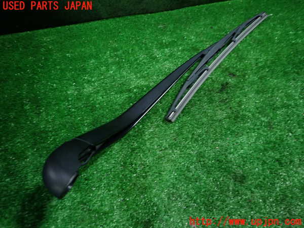 1UPJ-9234501661]セレナ Sハイブリッド(HC26)リアワイパーアーム1 中古_3