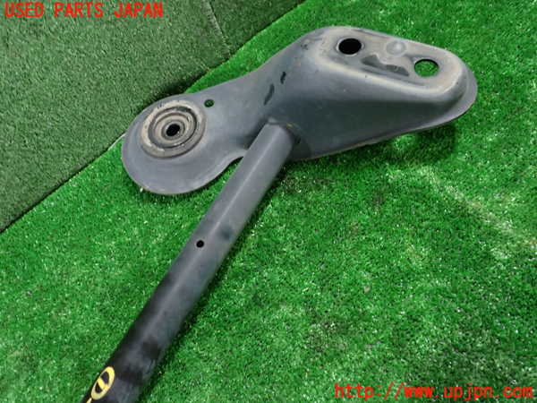 1UPJ-9234505296]セレナ Sハイブリッド(HC26)メンバー1 中古_3