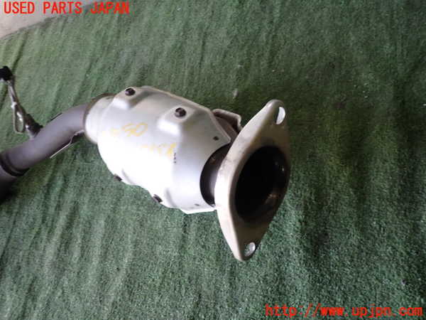 1UPJ-9234502661]セレナ Sハイブリッド(HC26)触媒1 中古_3