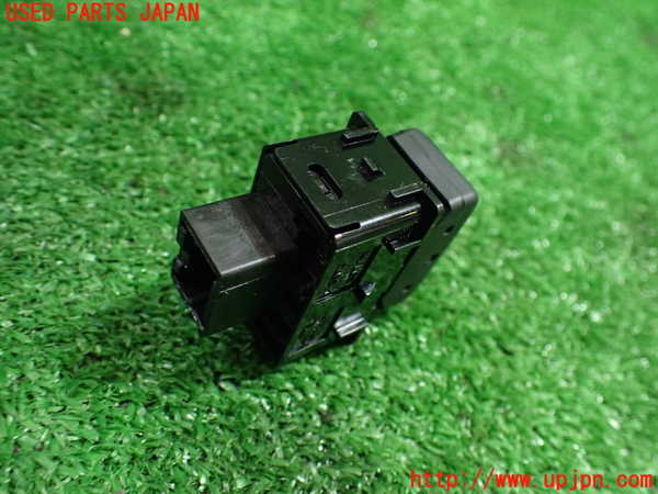 1UPJ-9234506309]セレナ Sハイブリッド(HC26)スイッチ4 中古_2
