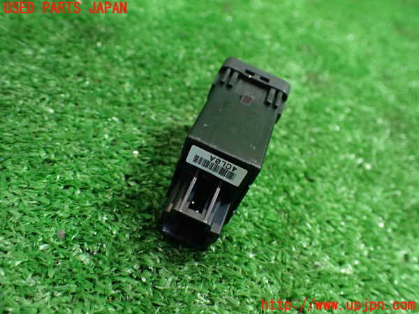 1UPJ-9234506312]セレナ Sハイブリッド(HC26)スイッチ7 中古_2