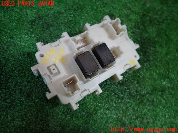 1UPJ-9234506741]セレナ Sハイブリッド(HC26)ヒューズボックス1 中古_2