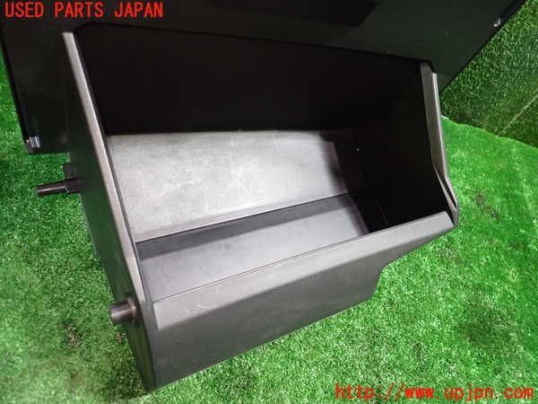 1UPJ-9234507516]セレナ Sハイブリッド(HC26)グローブボックス1 中古_4