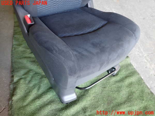1UPJ-9234507065]セレナ Sハイブリッド(HC26)助手席シート 中古_3