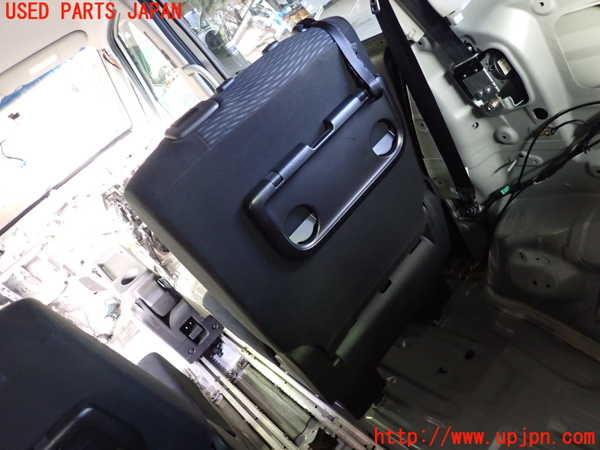 1UPJ-9234507145]セレナ Sハイブリッド(HC26)右2列目シート 中古_4