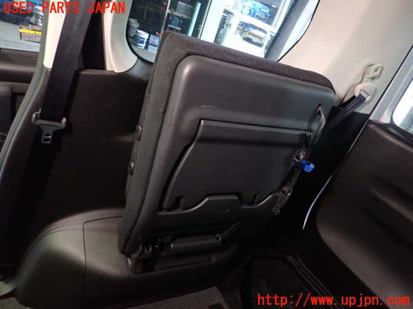1UPJ-9234507235]セレナ Sハイブリッド(HC26)右3列目シート 中古_4
