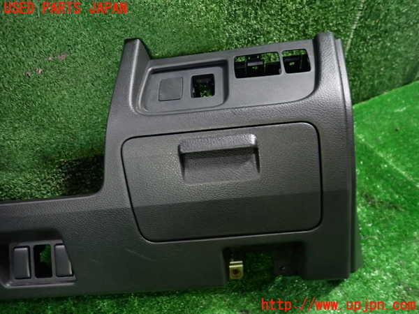 1UPJ-9234507841]セレナ Sハイブリッド(HC26)小物入れ1 中古_2