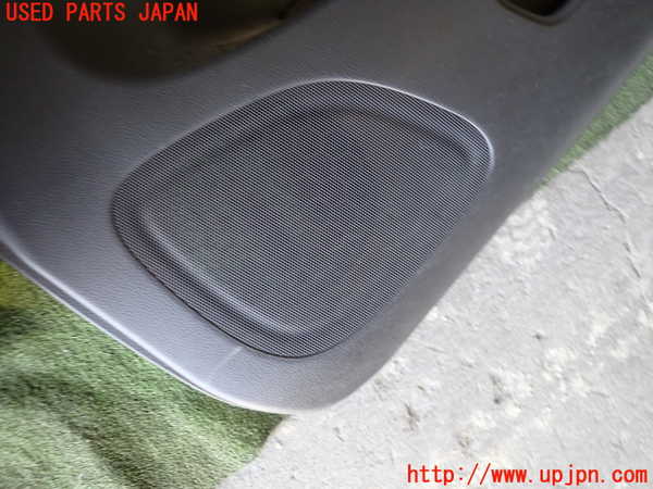 1UPJ-9234501234]セレナ Sハイブリッド(HC26)右前ドア内張り 中古_3