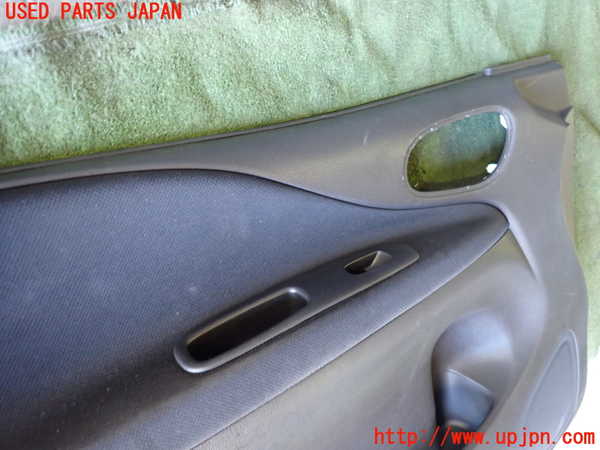 1UPJ-9234501264]セレナ Sハイブリッド(HC26)左前ドア内張り 中古_2