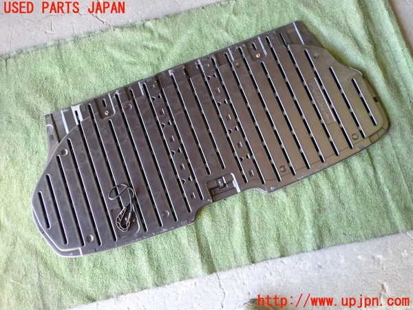 1UPJ-9234507771]セレナ Sハイブリッド(HC26)ラゲッジトレイ1 中古_3