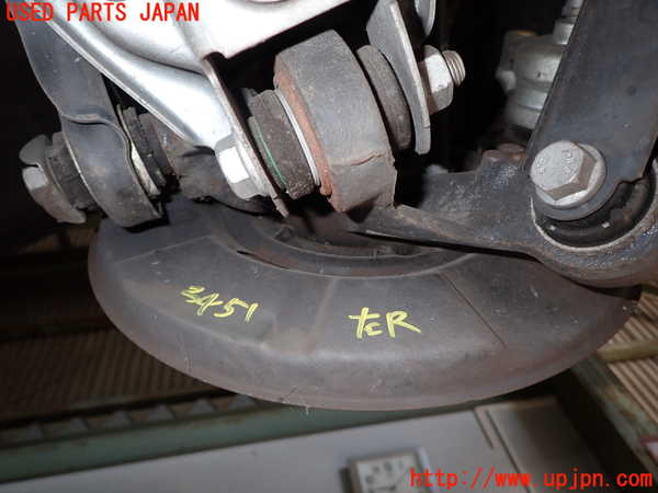 1UPJ-9234514305]BMW 320i(PG20)(E90)左リアナックルハブ 中古_2