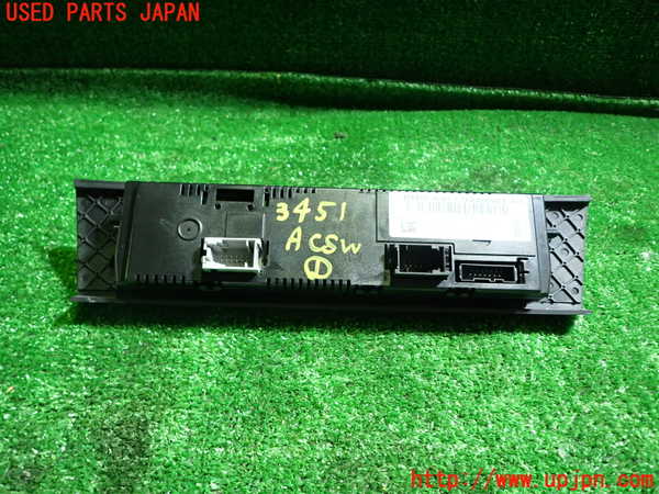 1UPJ-9234516066]BMW 320i(PG20)(E90)エアコンスイッチ1 中古_3