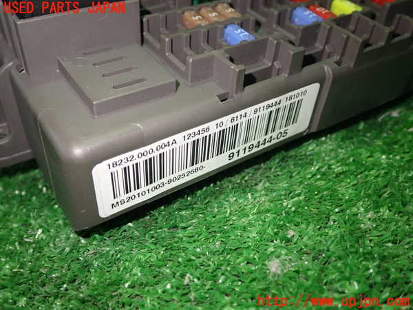 1UPJ-9234516741]BMW 320i(PG20)(E90)ヒューズボックス1 中古_2