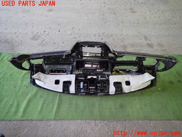 1UPJ-9234517505]BMW 320i(PG20)(E90)ダッシュボード 中古_5