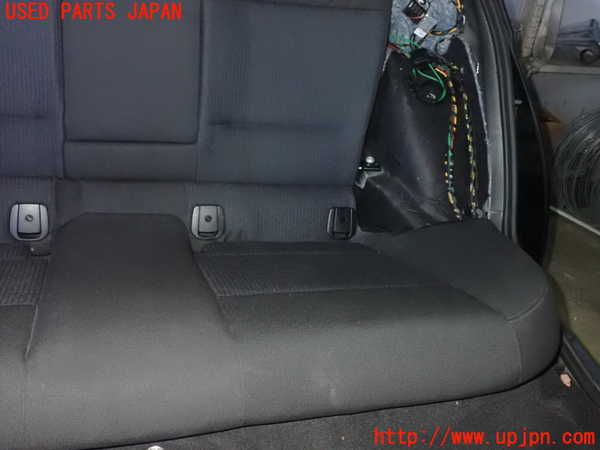 1UPJ-9234517385]BMW 320i(PG20)(E90)リアシート 中古_4