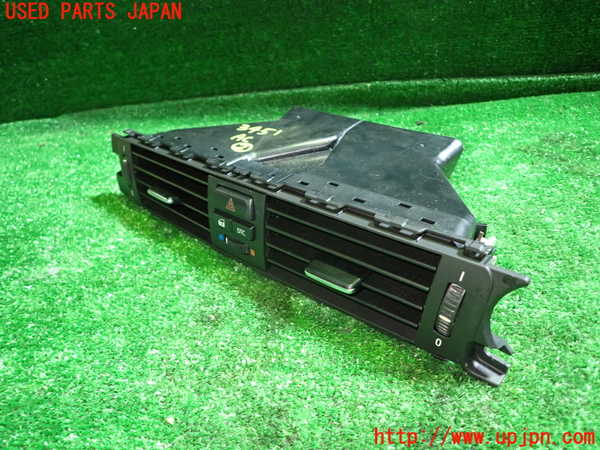 1UPJ-9234517527]BMW 320i(PG20)(E90)エアコン吹き出し口2 (真中) 中古_2