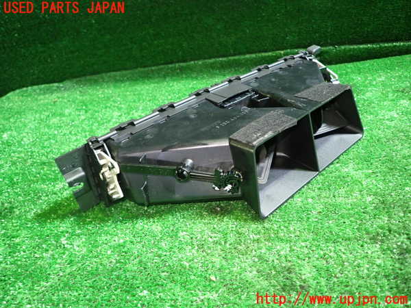 1UPJ-9234517527]BMW 320i(PG20)(E90)エアコン吹き出し口2 (真中) 中古_3