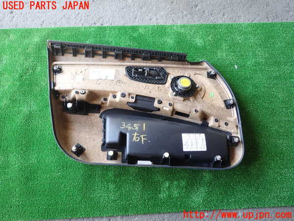 1UPJ-9234511234]BMW 320i(PG20)(E90)右前ドア内張り 中古_5
