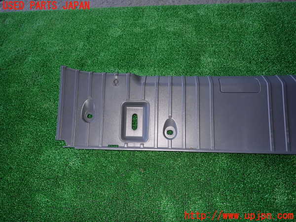 1UPJ-9234517772]BMW 320i(PG20)(E90)ラゲッジトレイ2 中古_3