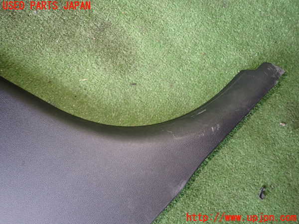 1UPJ-9234517670]BMW 320i(PG20)(E90)左センターピラートリム 中古_2