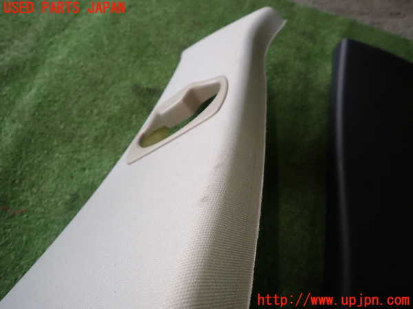 1UPJ-9234517670]BMW 320i(PG20)(E90)左センターピラートリム 中古_4