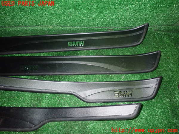 1UPJ-9234517740]BMW 320i(PG20)(E90)スカッフプレート 中古_2