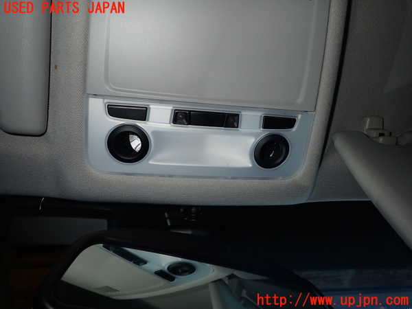 1UPJ-9234516411]BMW 320i(PG20)(E90)ルームランプ1 (1列目真中) 中古_2